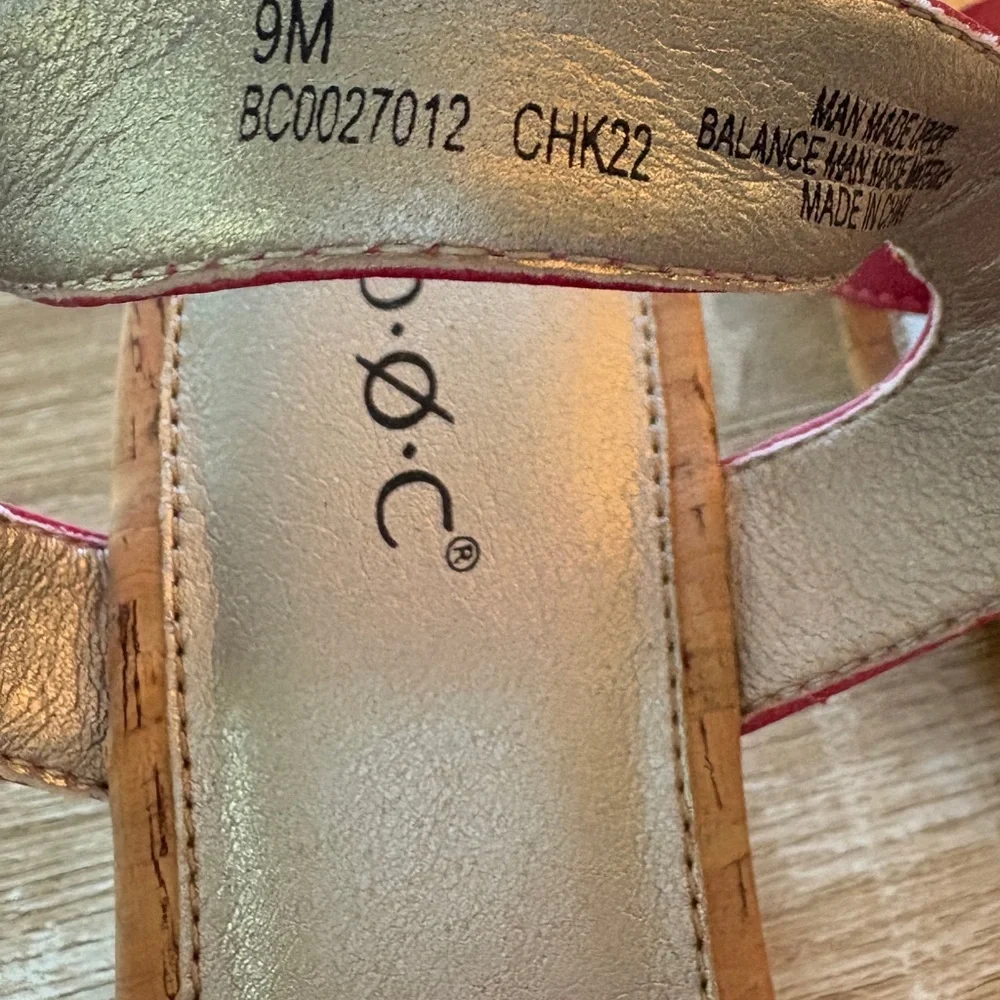 B.OC. Women’s hot pink cork platform & heel sandal size 9M to - Picture 3 of 8